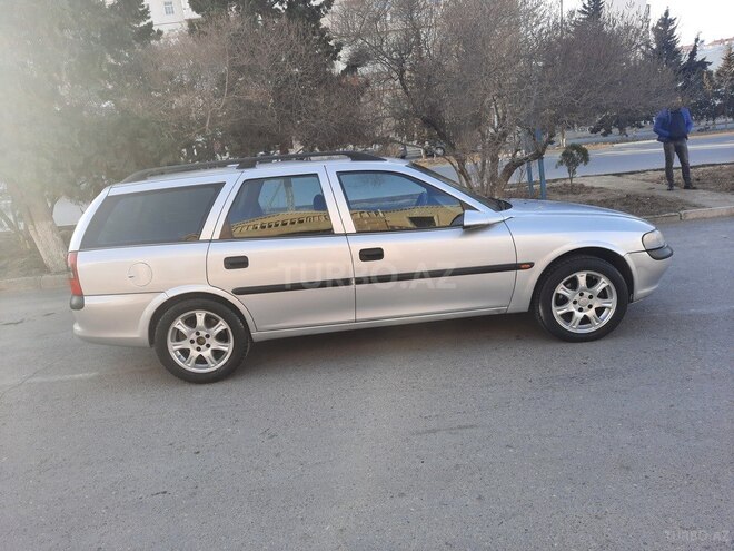 Opel Vectra 1998, 272,000 km - 2.0 l - Sumqayıt