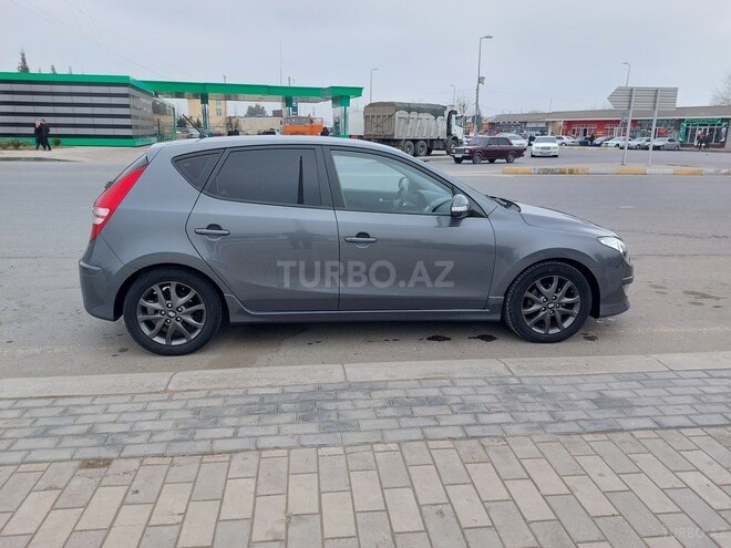 Hyundai i30 2012, 215,000 km - 1.6 l - Şirvan