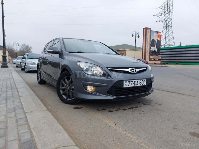Hyundai i30 2012, 215,000 km - 1.6 l - Şirvan