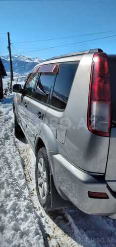 Nissan X-Trail 2001, 256,000 km - 2.0 l - Lerik