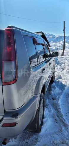 Nissan X-Trail 2001, 256,000 km - 2.0 l - Lerik