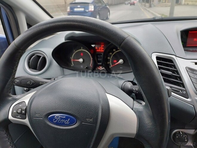 Ford Fiesta 2009, 300,000 km - 1.4 l - Bakı