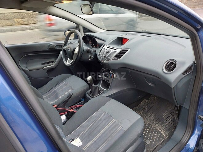 Ford Fiesta 2009, 300,000 km - 1.4 l - Bakı