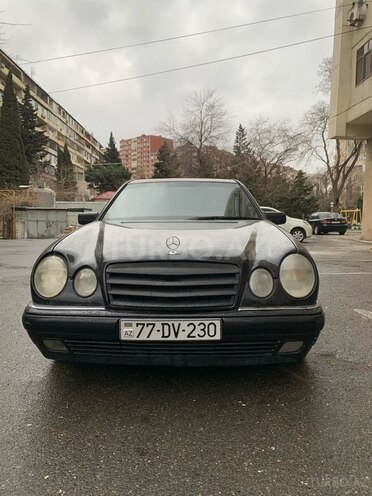 Mercedes E 230 1996, 450,000 km - 2.3 l - Bakı