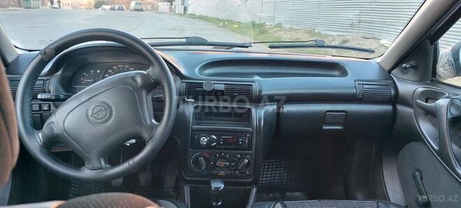Opel Astra 1995, 288,736 km - 1.6 л - Qusar