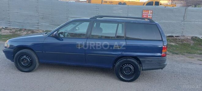 Opel Astra 1995, 288,736 km - 1.6 л - Qusar