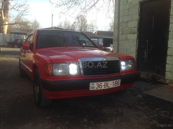 Mercedes 190 1986, 627,373 km - 2.0 л - Qəbələ
