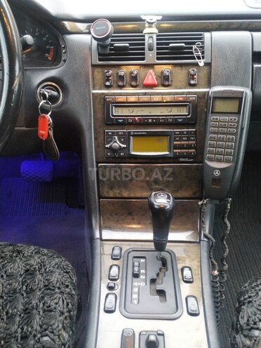 Mercedes E 280 1998, 324,000 km - 2.8 l - Bakı