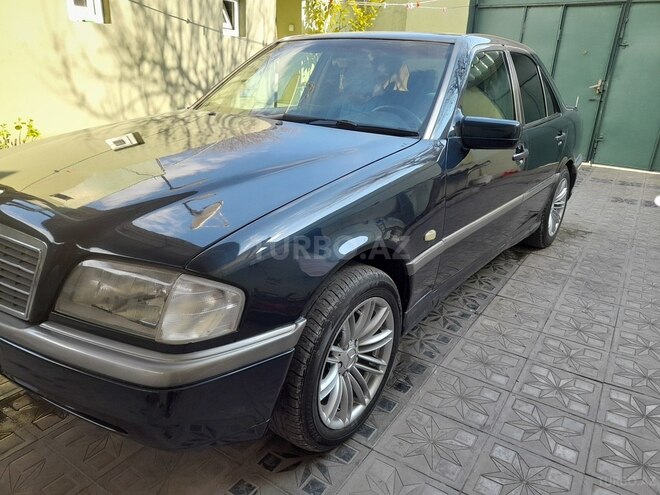 Mercedes C 220 1995, 271,423 km - 2.2 l - Gəncə