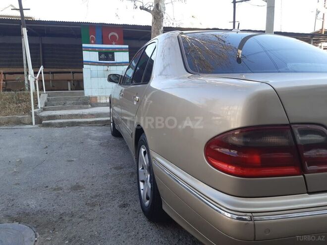 Mercedes E 220 2001, 450,000 km - 2.2 l - Mingəçevir