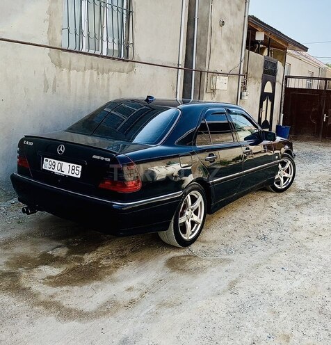 Mercedes C 220 2000, 316,000 km - 2.2 l - Bakı