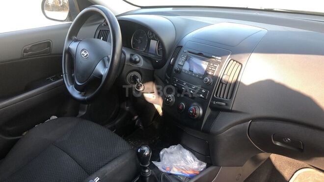 Hyundai i30 2009, 177,000 km - 1.6 л - Bərdə