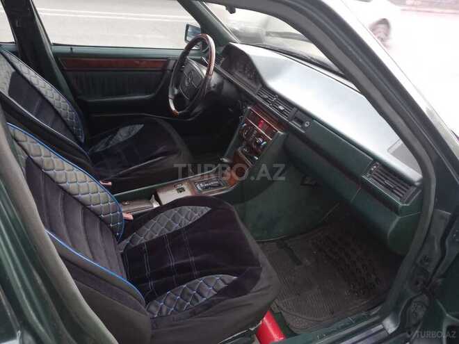 Mercedes E 230 1992, 325,000 km - 2.3 l - Bakı