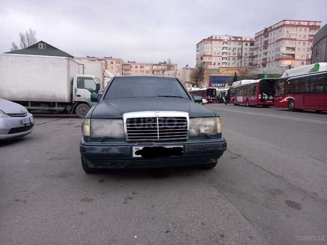 Mercedes E 230 1992, 325,000 km - 2.3 l - Bakı