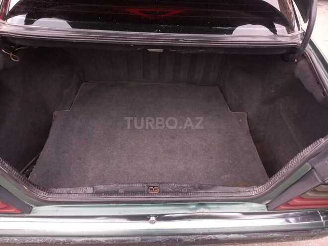 Mercedes E 230 1992, 325,000 km - 2.3 l - Bakı