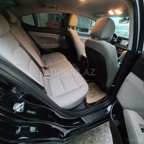 Hyundai Elantra 2018, 71,000 km - 2.0 l - Bakı