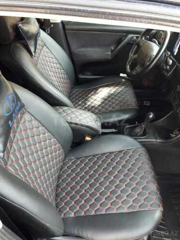 Volkswagen Golf 1994, 180,000 km - 2.0 l - Samux