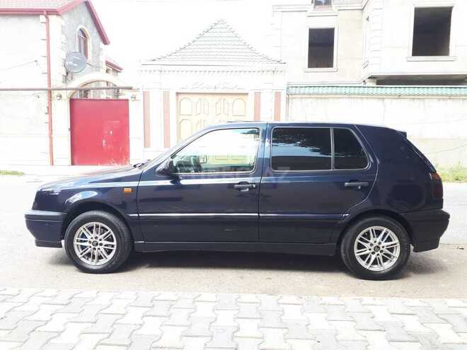 Volkswagen Golf 1994, 180,000 km - 2.0 l - Samux
