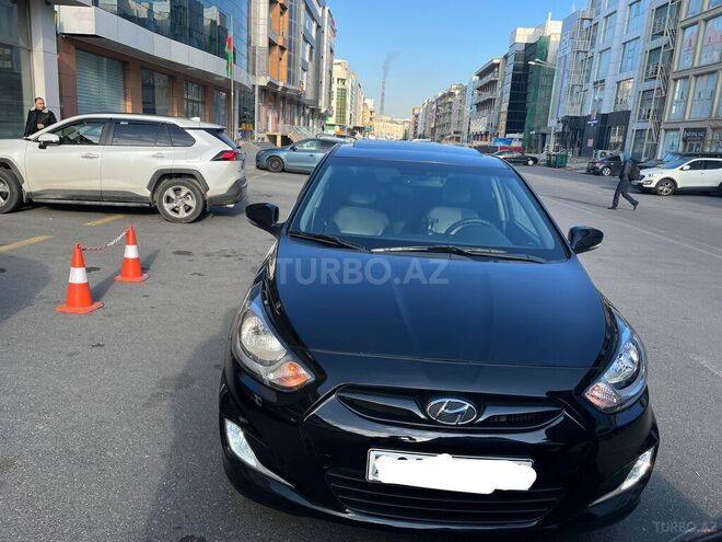 Hyundai Accent 2011, 213,000 km - 1.6 л - Bakı