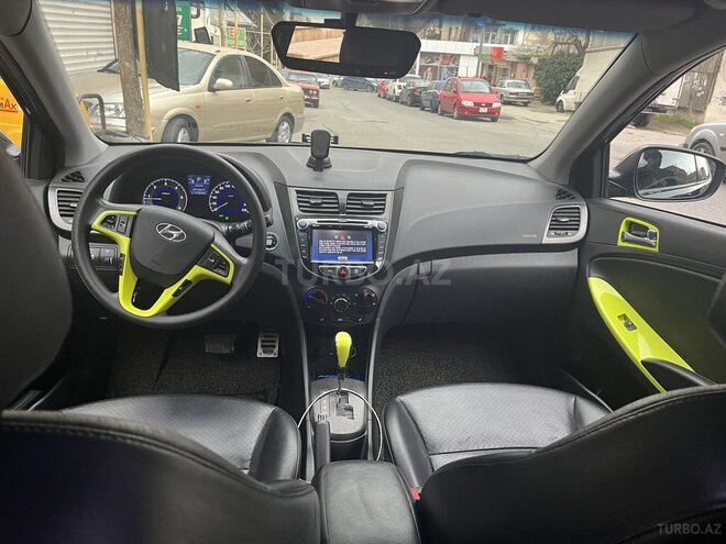 Hyundai Accent 2011, 213,000 km - 1.6 л - Bakı
