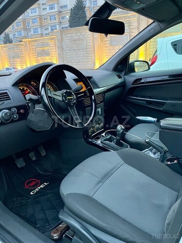 Opel Astra 2005, 280,000 km - 1.4 л - Bakı