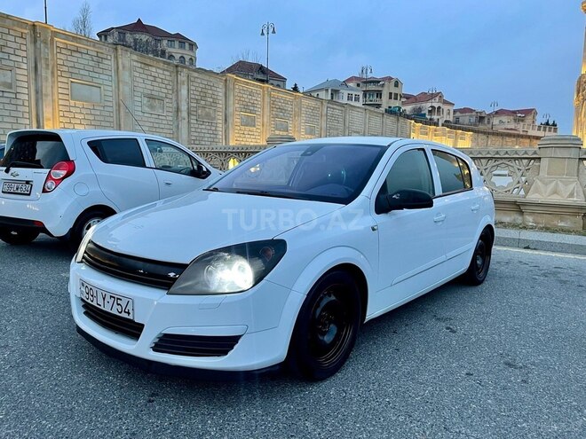 Opel Astra 2005, 280,000 km - 1.4 л - Bakı