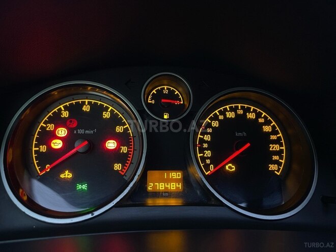 Opel Astra 2005, 280,000 km - 1.4 л - Bakı