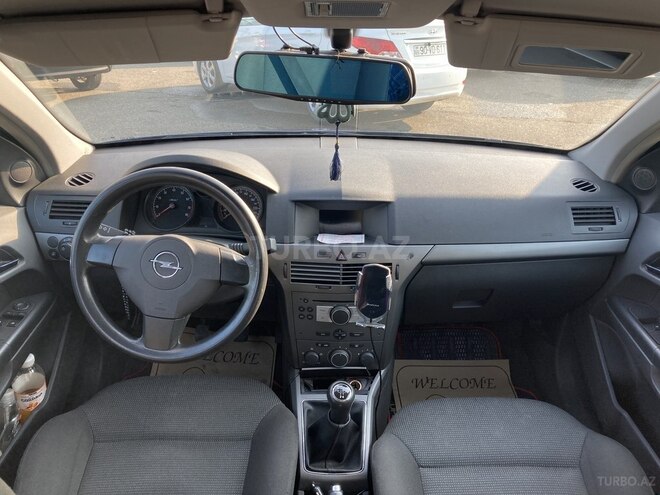 Opel Astra 2004, 190,000 km - 1.4 l - Bakı
