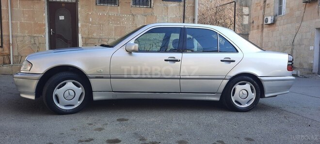 Mercedes C 220 1997, 349,500 km - 2.2 l - Bakı