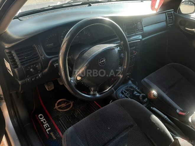 Opel Vectra 1999, 780,000 km - 1.8 l - Şamaxı