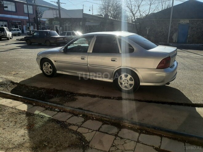 Opel Vectra 1999, 780,000 km - 1.8 l - Şamaxı