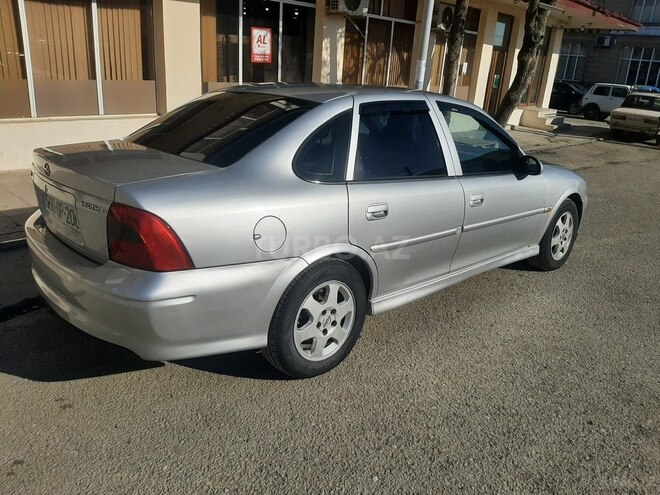 Opel Vectra 1999, 780,000 km - 1.8 l - Şamaxı
