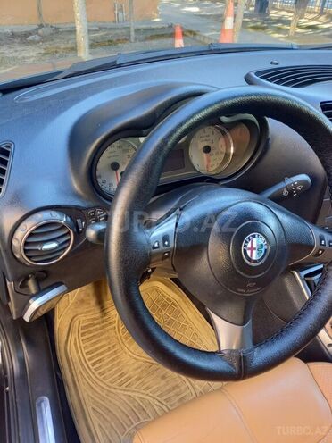 Alfa Romeo  2009, 200,000 km - 1.8 l - Bakı