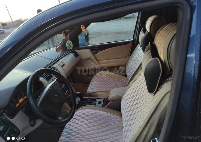 Mercedes E 230 1997, 230,000 km - 2.3 л - Saatlı