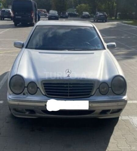 Mercedes E 220 1999, 423,956 km - 2.2 l - Bakı