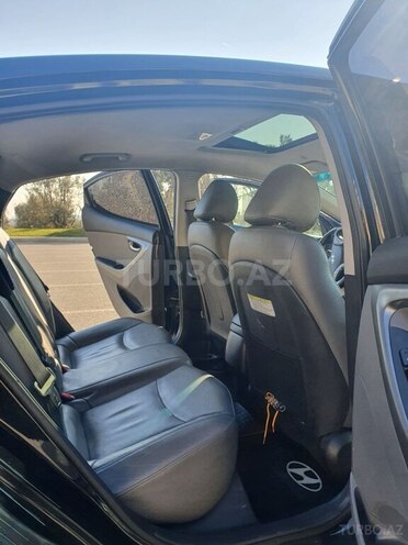 Hyundai Elantra 2014, 177,028 km - 1.8 l - Bakı