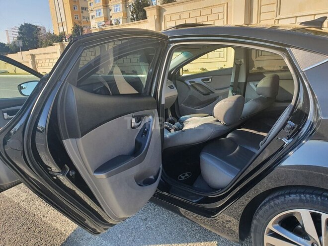Hyundai Elantra 2014, 177,028 km - 1.8 l - Bakı