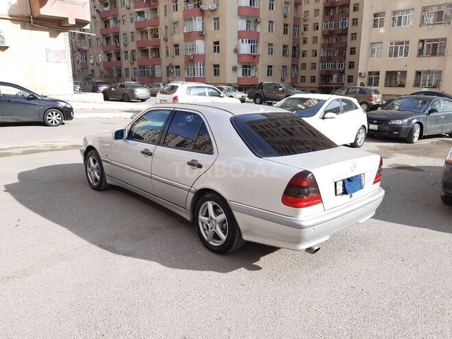 Mercedes C 180 1999, 215,000 km - 1.8 l - Bakı