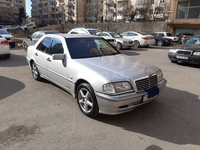 Mercedes C 180 1999, 215,000 km - 1.8 l - Bakı