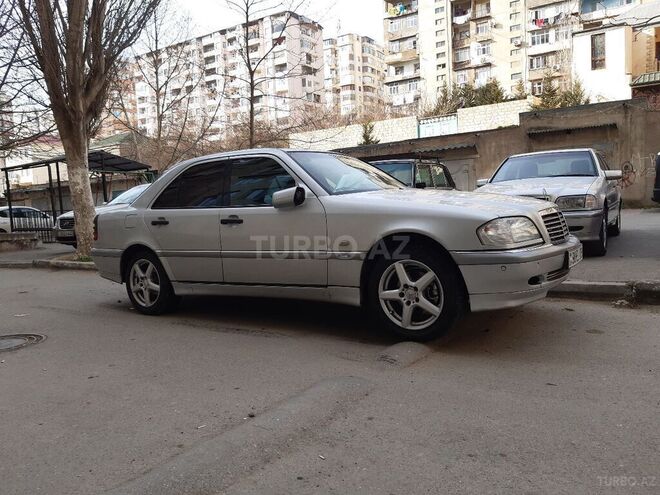 Mercedes C 180 1999, 215,000 km - 1.8 l - Bakı