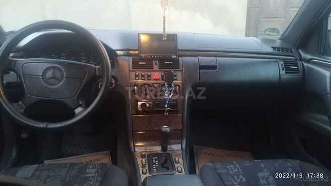 Mercedes E 200 1998, 330,000 km - 2.0 л - Sumqayıt