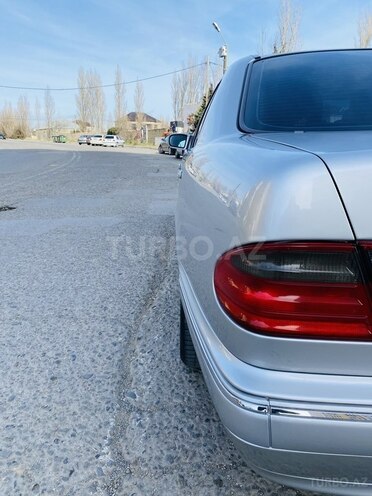 Mercedes E 320 2000, 228,850 km - 3.2 l - Bakı
