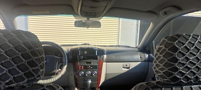 Kia Sorento 2006, 204,349 km - 3.5 l - Masallı
