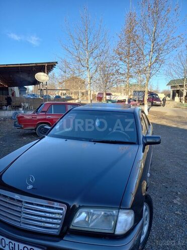 Mercedes C 200 1997, 390,050 km - 2.0 l - Füzuli