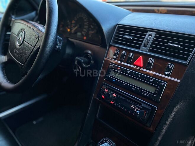 Mercedes C 240 2000, 280,000 km - 2.4 l - Bakı