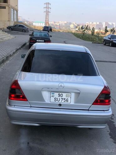 Mercedes C 240 2000, 280,000 km - 2.4 l - Bakı