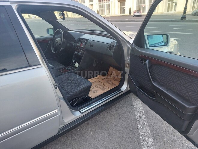 Mercedes C 220 1995, 398,547 km - 2.2 л - Bakı