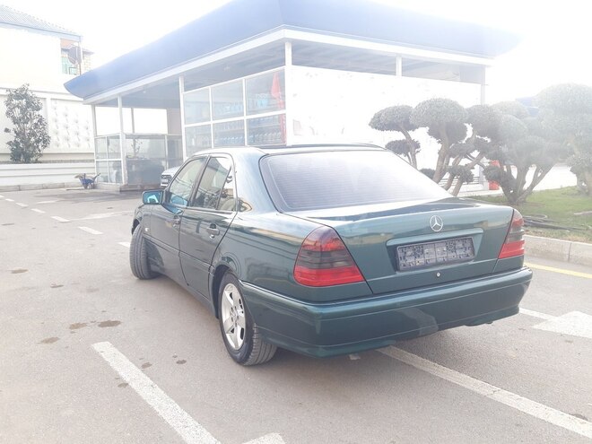 Mercedes C 180 1999, 320,000 km - 1.8 л - Bakı