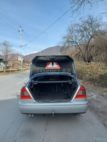 Mercedes C 220 1995, 251,072 km - 2.2 l - Şəki