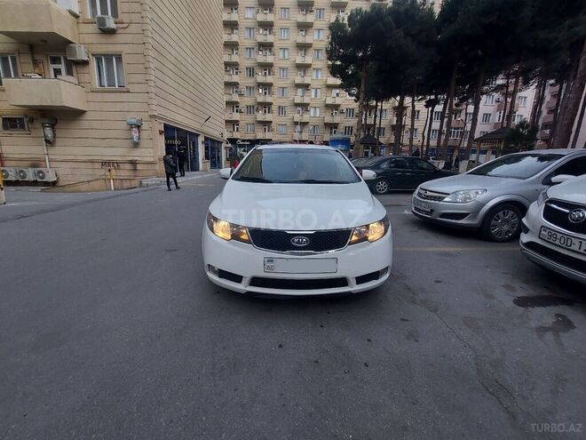 Kia Cerato 2009, 240,000 km - 2.0 l - Xırdalan
